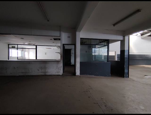 1,757M² WAREHOUSE TO LET IN GERMISTON CENTRAL